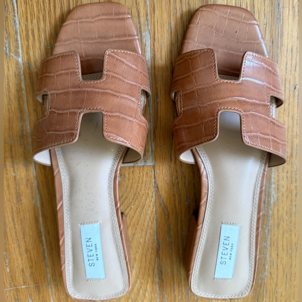 Steven New York Tan Slip on Slide Sandals Flats Size 9.5